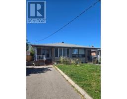 8 Hucknall Road, Toronto (York University Heights), Ca