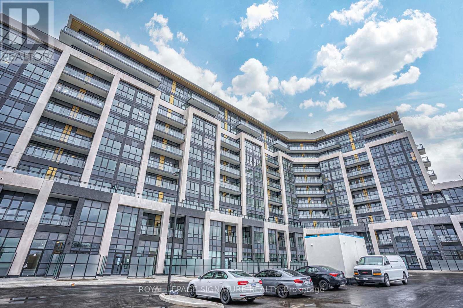 310 - 405 Dundas Street W, Oakville, Ontario  L6M 5P9 - Photo 1 - W12442428