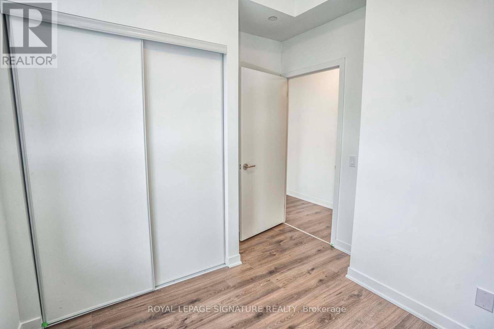 310 - 405 Dundas Street W, Oakville, Ontario  L6M 5P9 - Photo 20 - W12442428