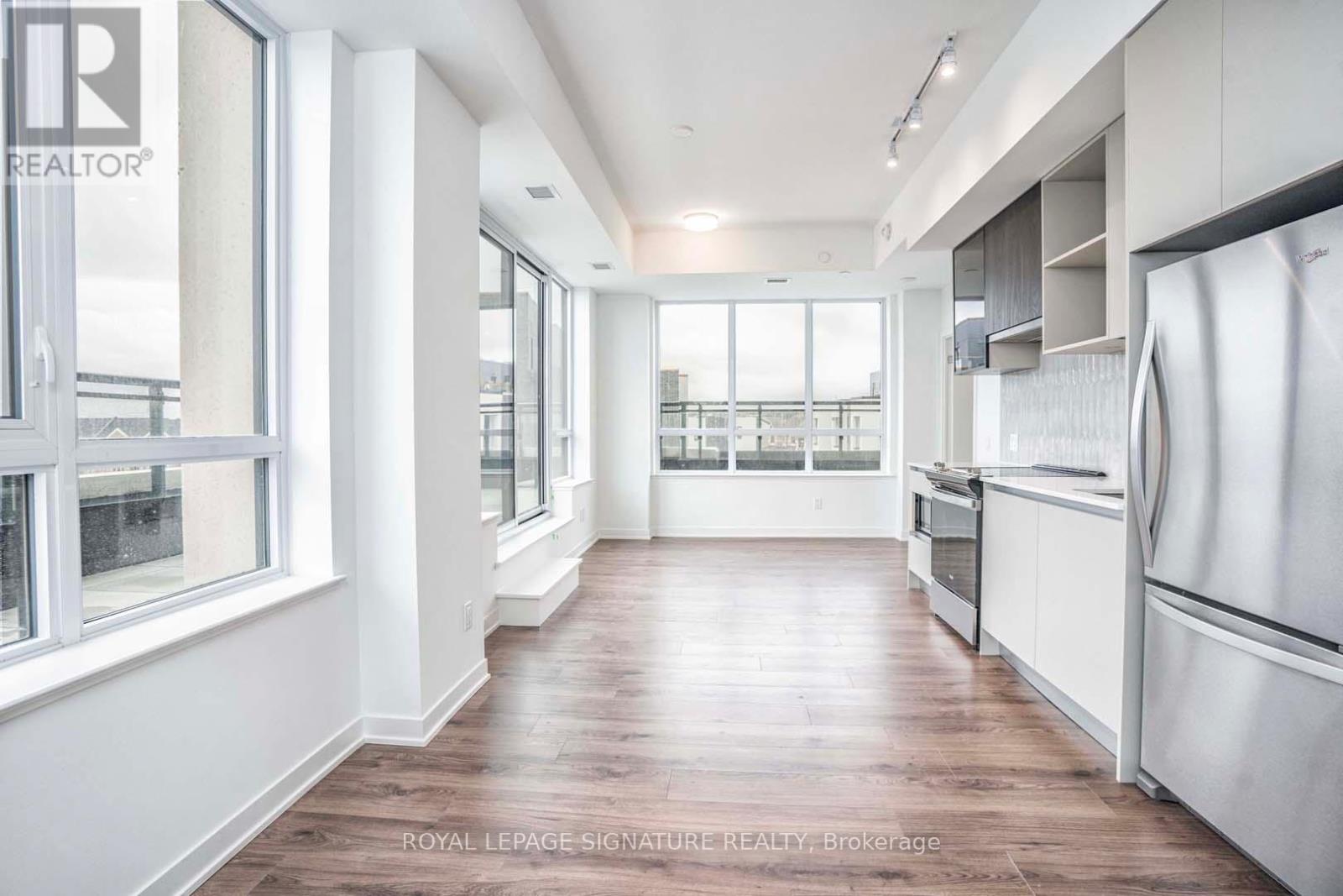 310 - 405 Dundas Street W, Oakville, Ontario  L6M 5P9 - Photo 6 - W12442428