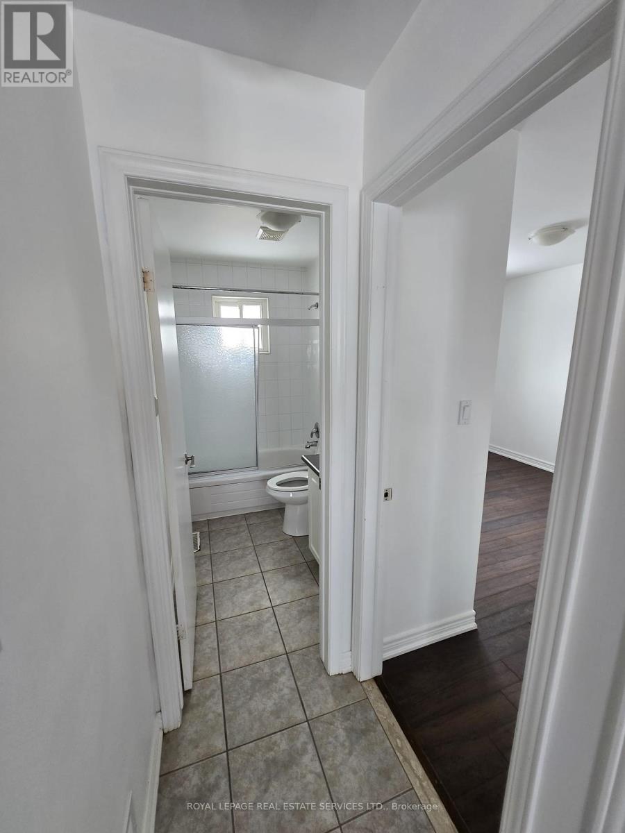 9240 Britannia Road, Milton, Ontario  L9T 7G5 - Photo 12 - W12442430