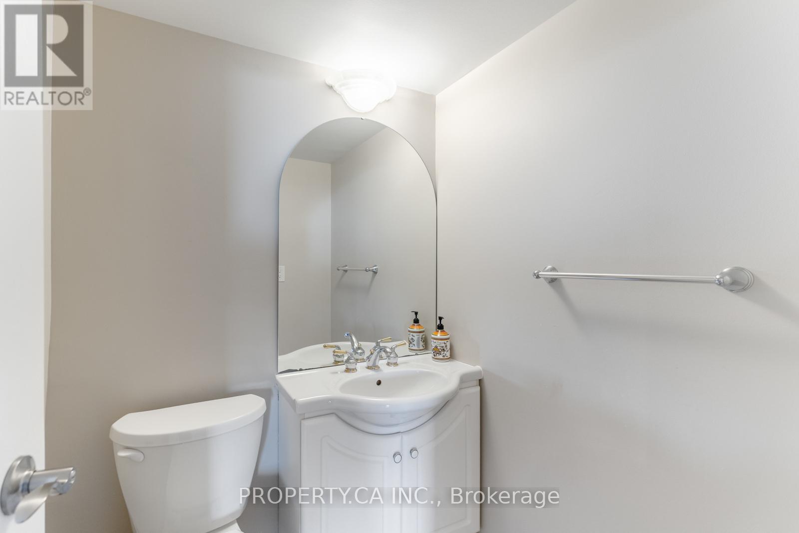 E35 - 300 Mill Road, Toronto (Markland Wood), Ontario  M9C 4W7 - Photo 19 - W12442438