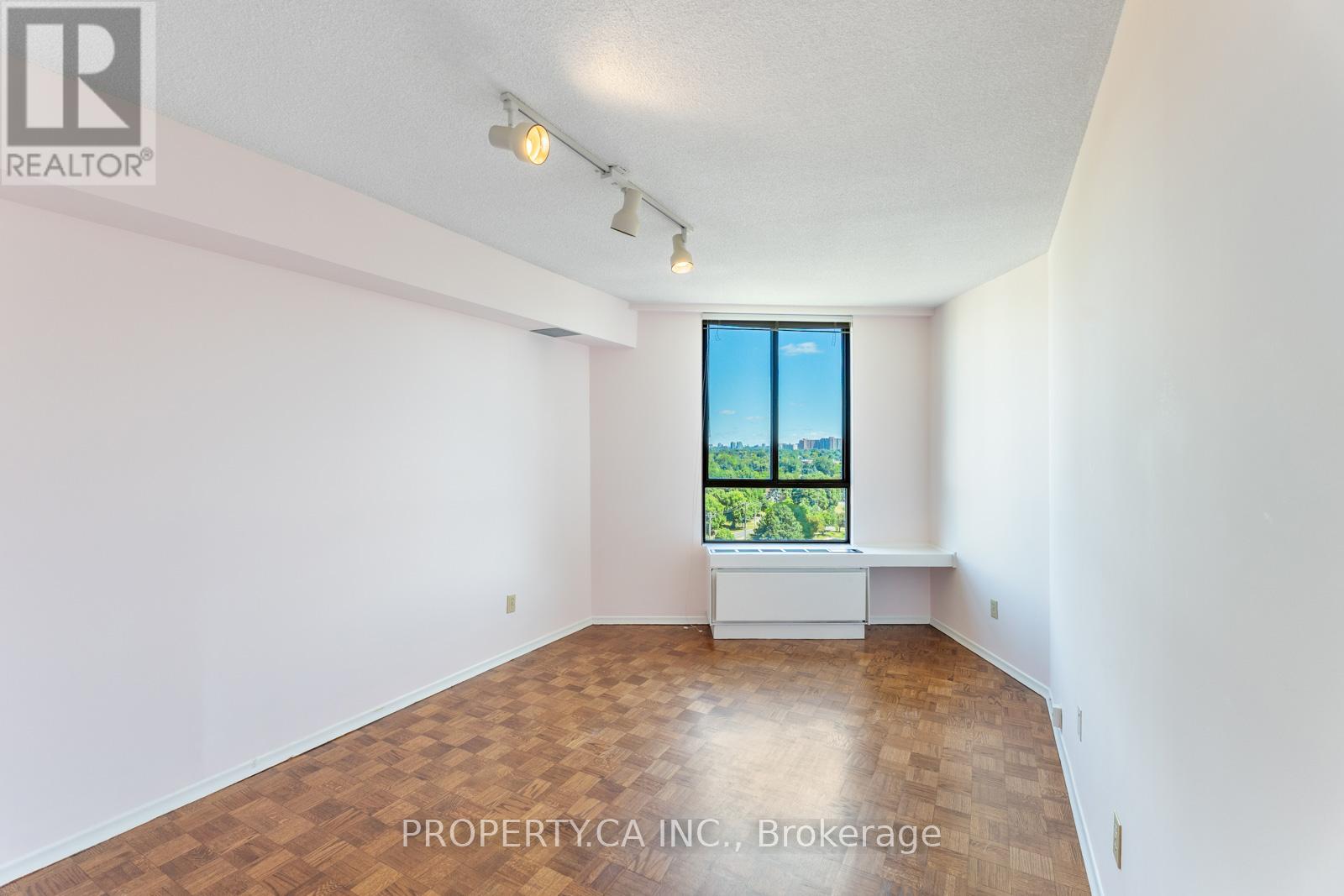 E35 - 300 Mill Road, Toronto (Markland Wood), Ontario  M9C 4W7 - Photo 22 - W12442438