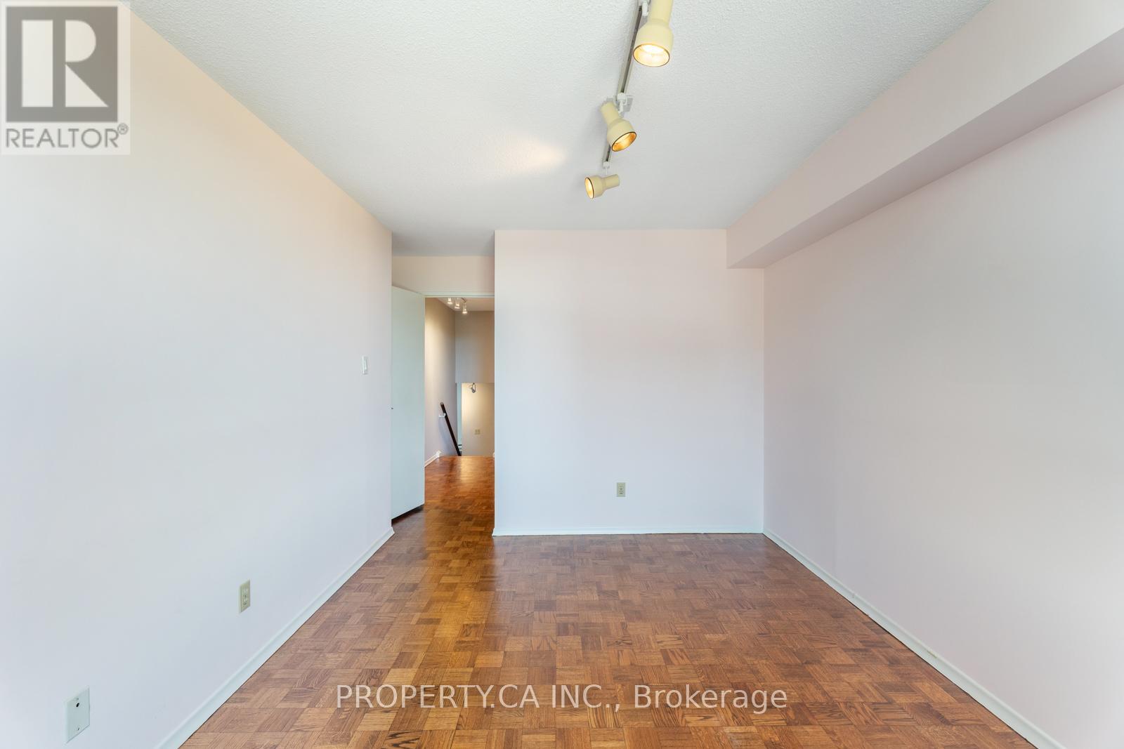 E35 - 300 Mill Road, Toronto (Markland Wood), Ontario  M9C 4W7 - Photo 23 - W12442438