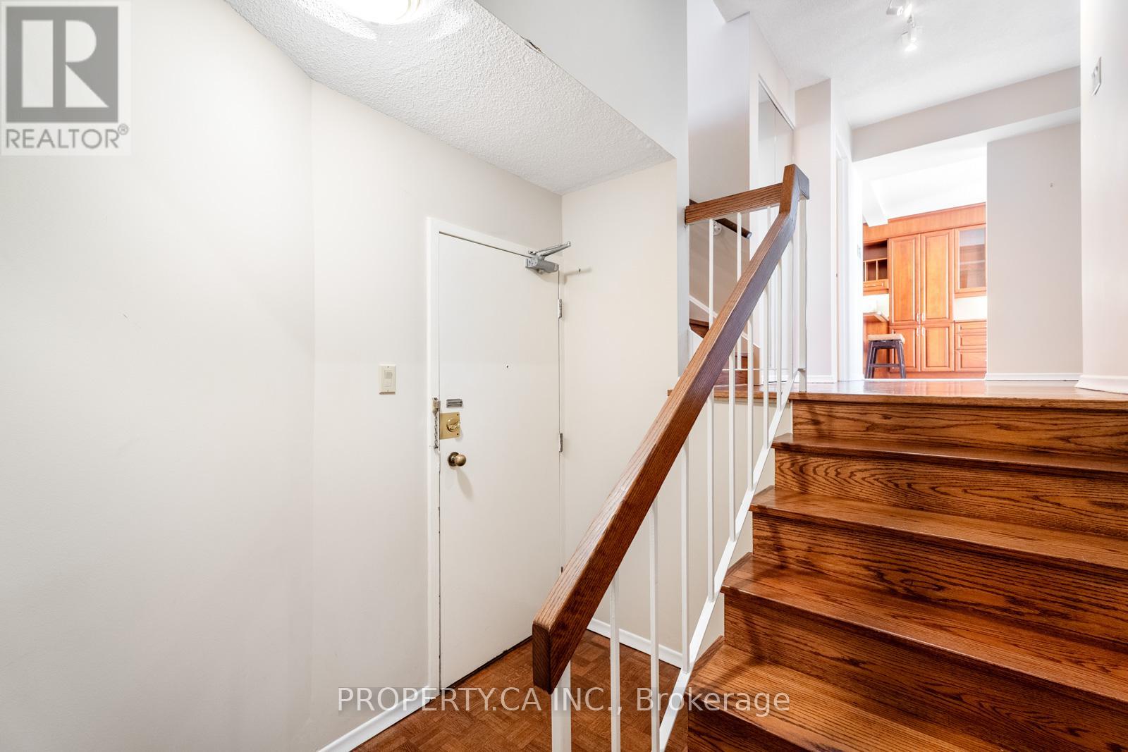 E35 - 300 Mill Road, Toronto (Markland Wood), Ontario  M9C 4W7 - Photo 4 - W12442438