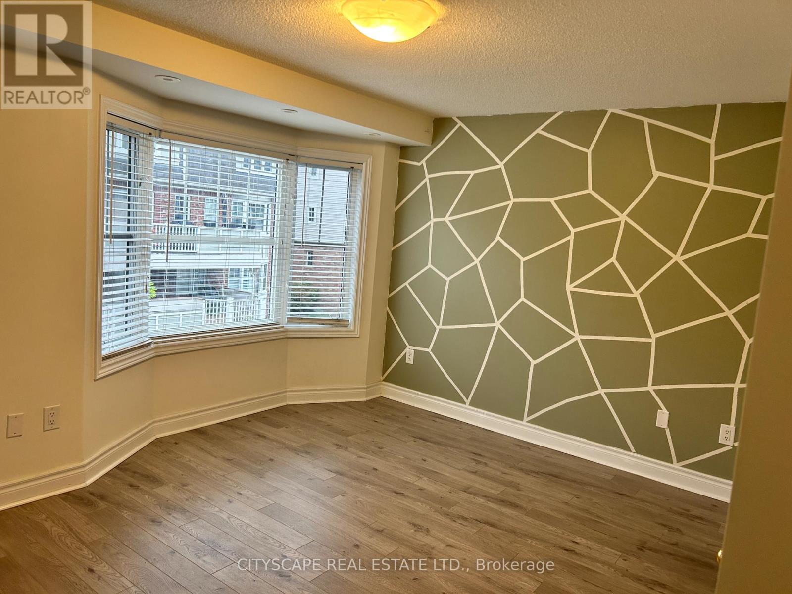 2 - 600 Shoreline Drive, Mississauga, Ontario  L5B 0A8 - Photo 7 - W12442439