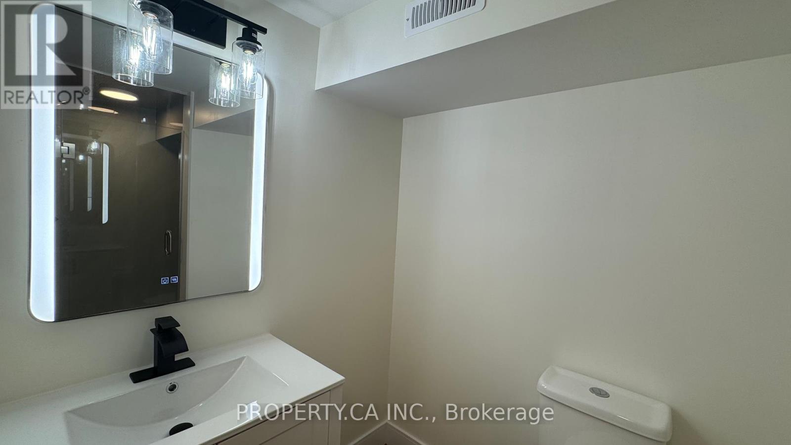 Lower 2 - 60 Lightwood Drive, Toronto, Ontario  M9V 2Z2 - Photo 3 - W12442444