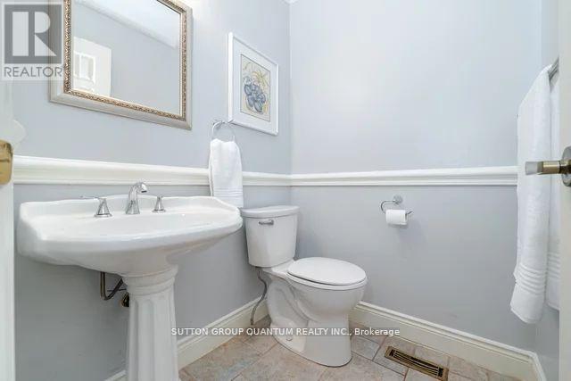 59 - 1200 Walden Circle, Mississauga (Clarkson), Ontario  L5J 4J9 - Photo 10 - W12442463