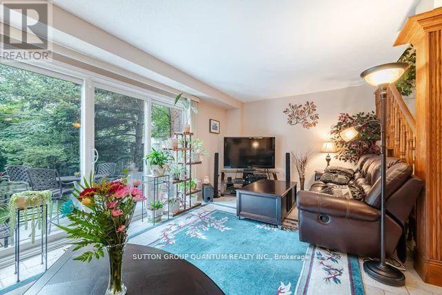 59 - 1200 Walden Circle, Mississauga (Clarkson), Ontario  L5J 4J9 - Photo 5 - W12442463