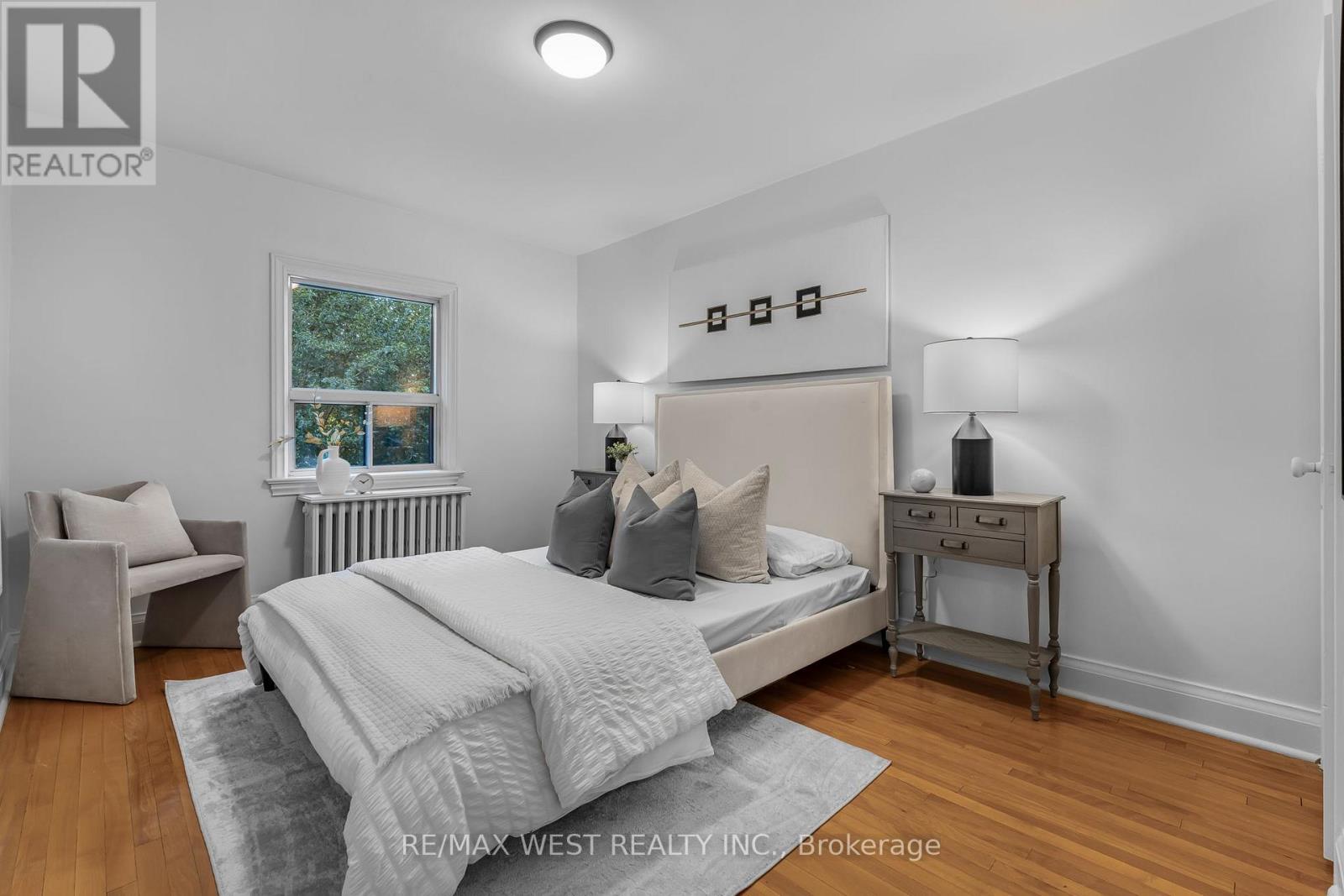 215 Jane Street, Toronto (Runnymede-Bloor West Village), Ontario  M6S 3Y8 - Photo 20 - W12442477