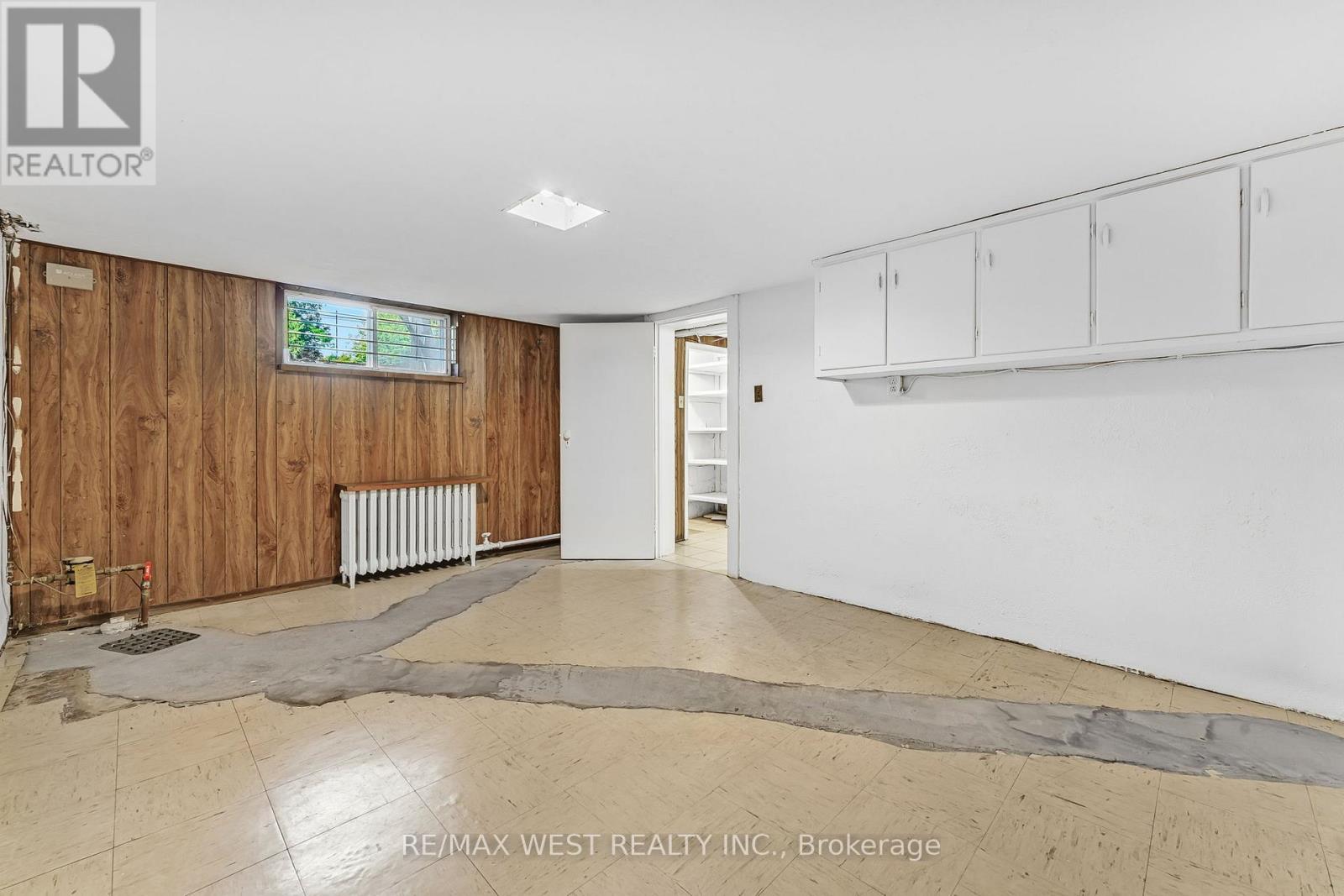215 Jane Street, Toronto (Runnymede-Bloor West Village), Ontario  M6S 3Y8 - Photo 30 - W12442477