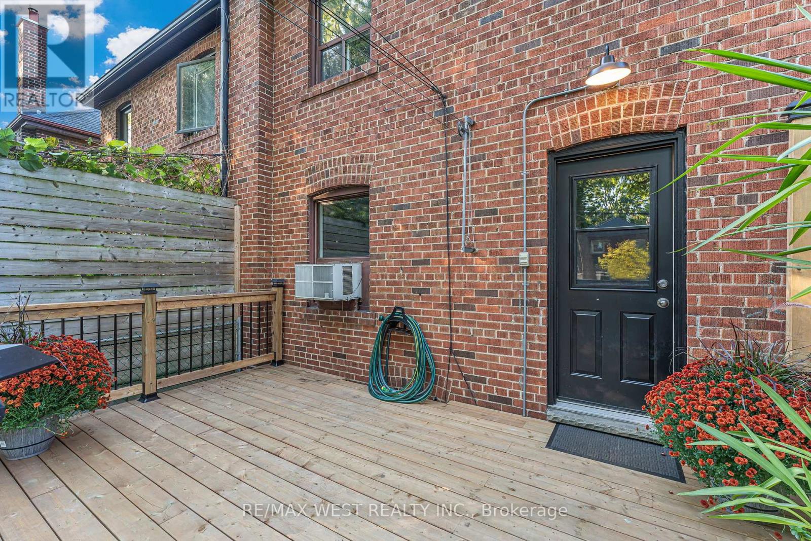 215 Jane Street, Toronto (Runnymede-Bloor West Village), Ontario  M6S 3Y8 - Photo 32 - W12442477