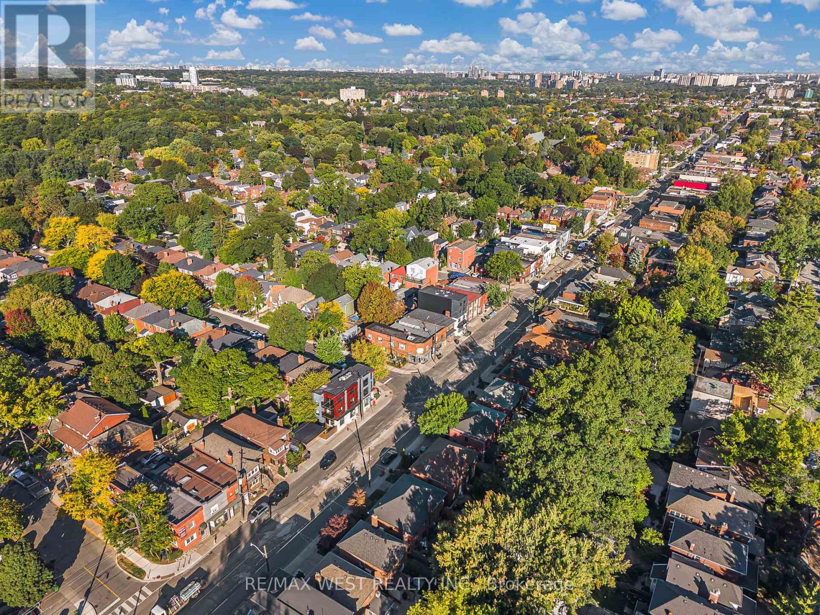 215 Jane Street, Toronto (Runnymede-Bloor West Village), Ontario  M6S 3Y8 - Photo 39 - W12442477