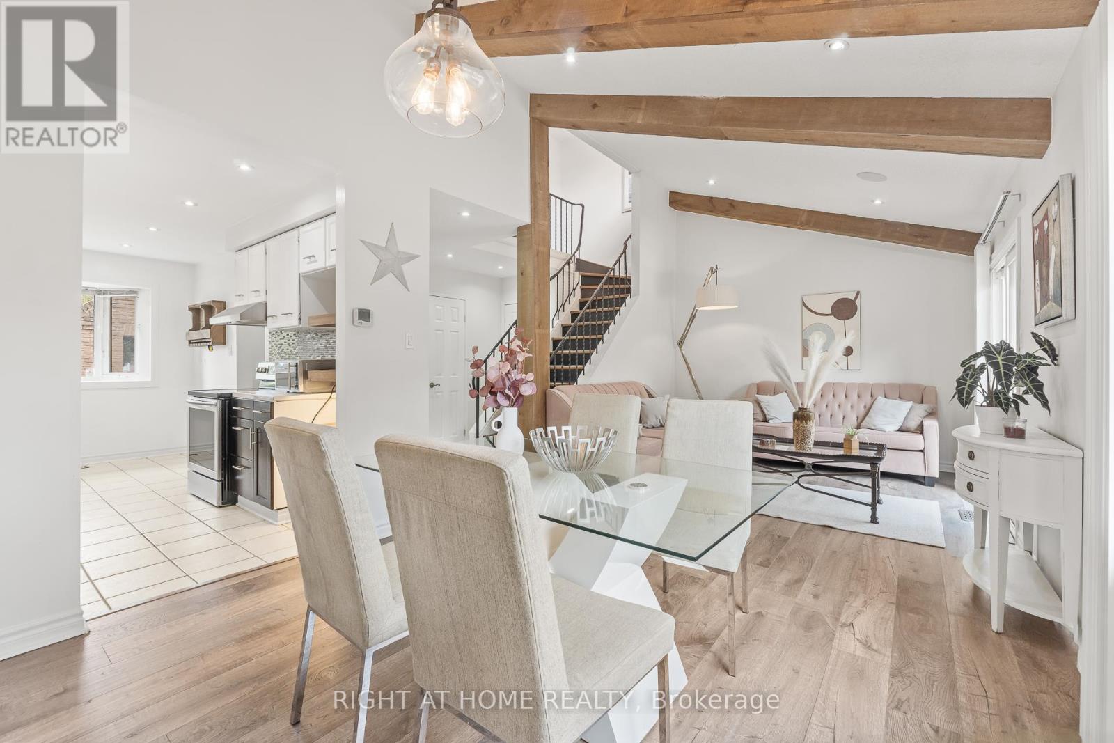 55 Cowan Road N, Brampton (Brampton West), Ontario  L6X 2P9 - Photo 4 - W12442487