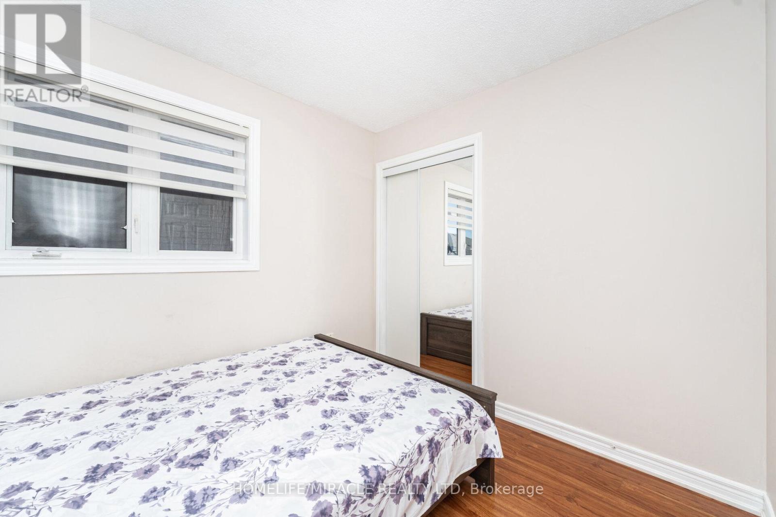8 Twin Pines Crescent, Brampton (Northwest Sandalwood Parkway), Ontario  L7A 1M5 - Photo 30 - W12442496