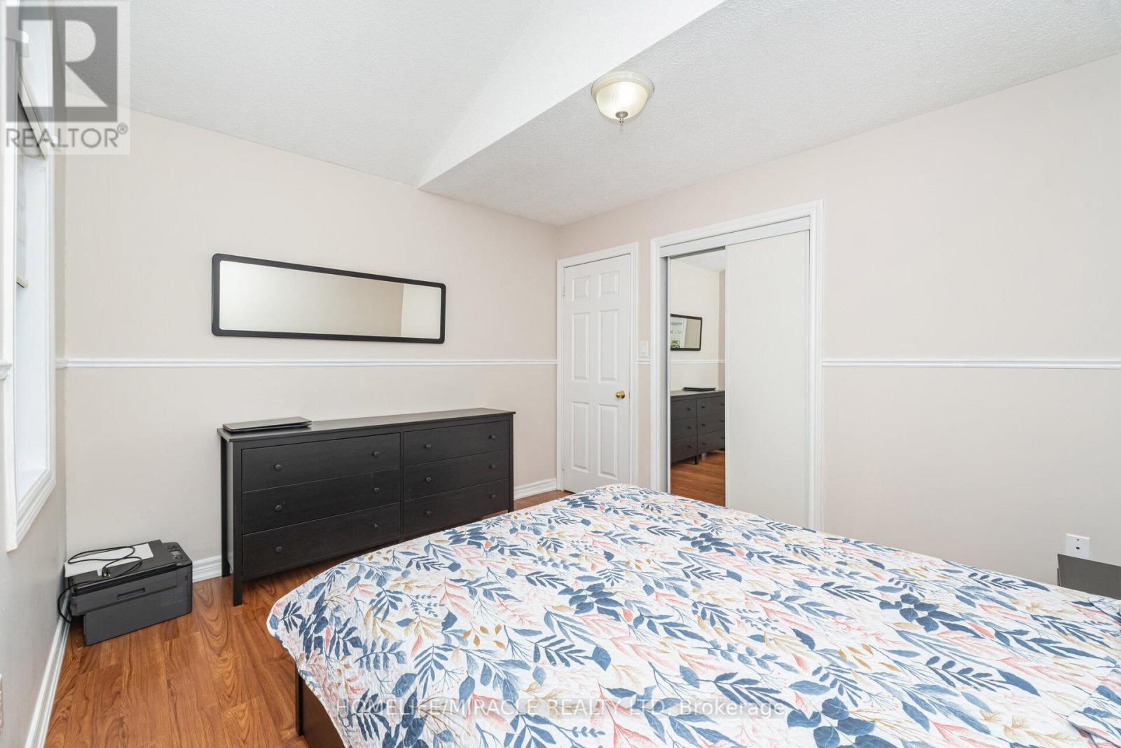 8 Twin Pines Crescent, Brampton (Northwest Sandalwood Parkway), Ontario  L7A 1M5 - Photo 32 - W12442496