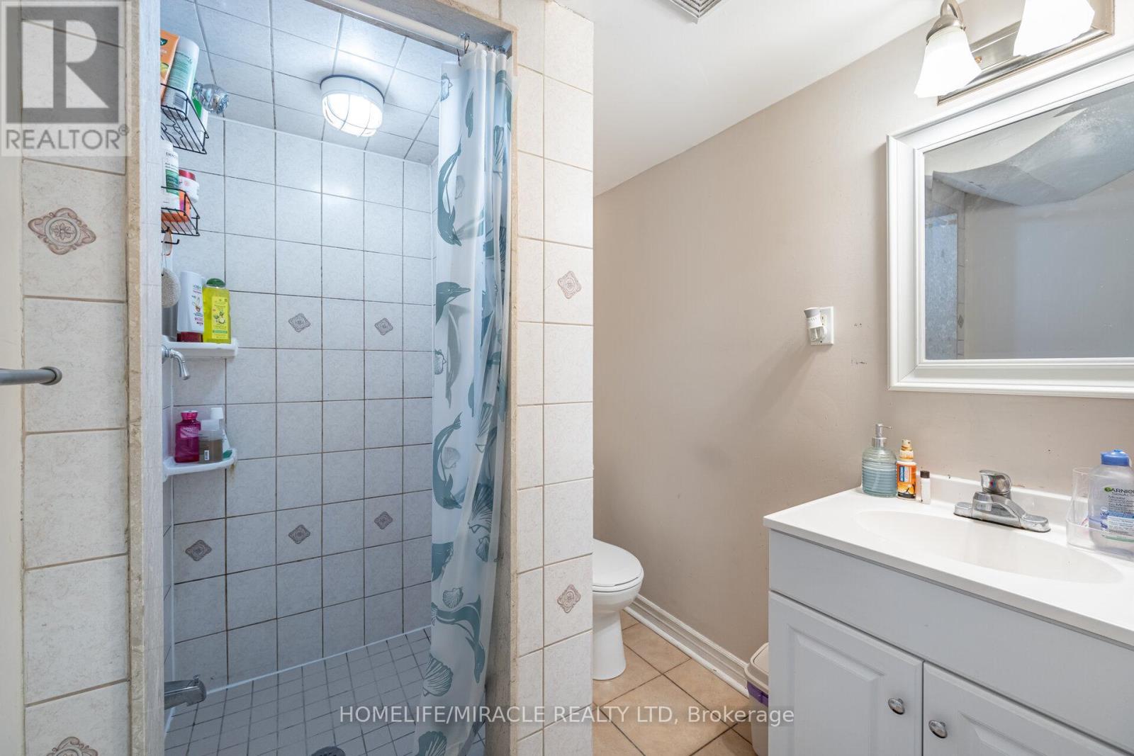 8 Twin Pines Crescent, Brampton (Northwest Sandalwood Parkway), Ontario  L7A 1M5 - Photo 44 - W12442496