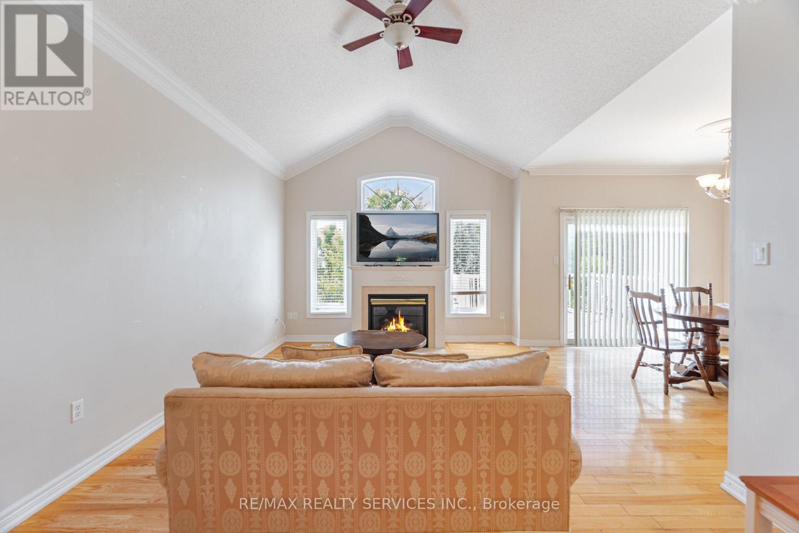 2413 Salcome Drive, Oakville (Jc Joshua Creek), Ontario  L6H 7N5 - Photo 15 - W12442499