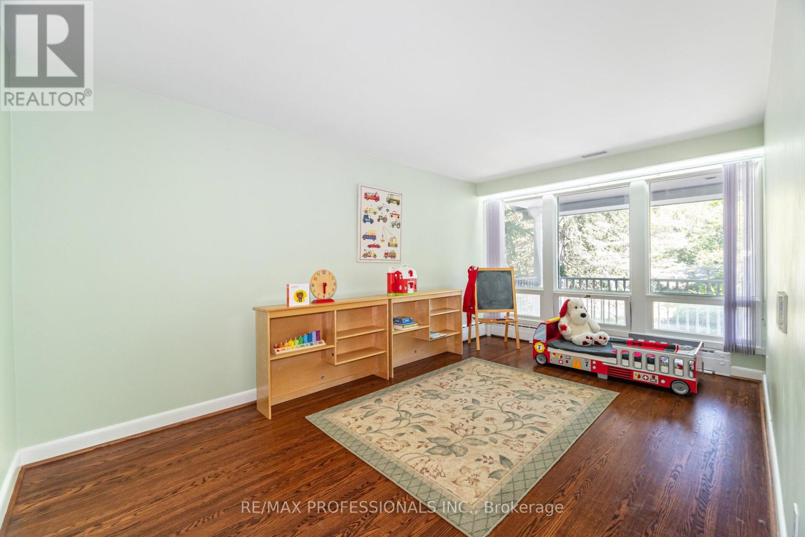 32 Edenbrook Hill, Toronto (Edenbridge-Humber Valley), Ontario  M9A 3Z6 - Photo 30 - W12442517