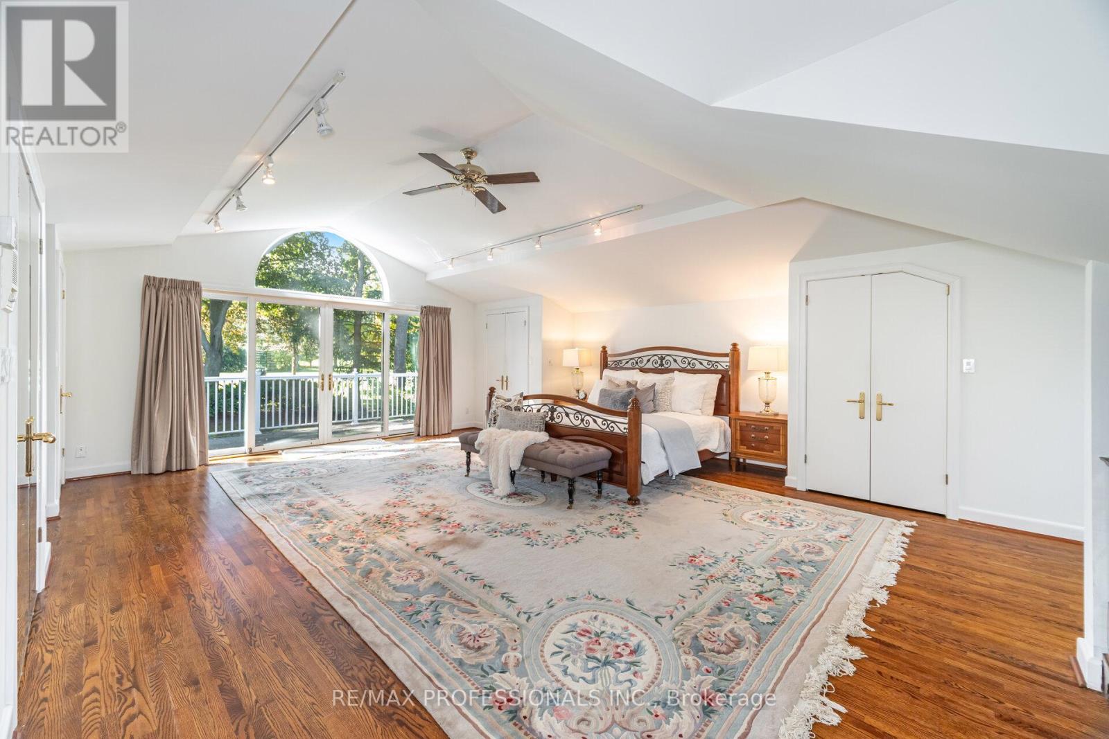 32 Edenbrook Hill, Toronto (Edenbridge-Humber Valley), Ontario  M9A 3Z6 - Photo 34 - W12442517