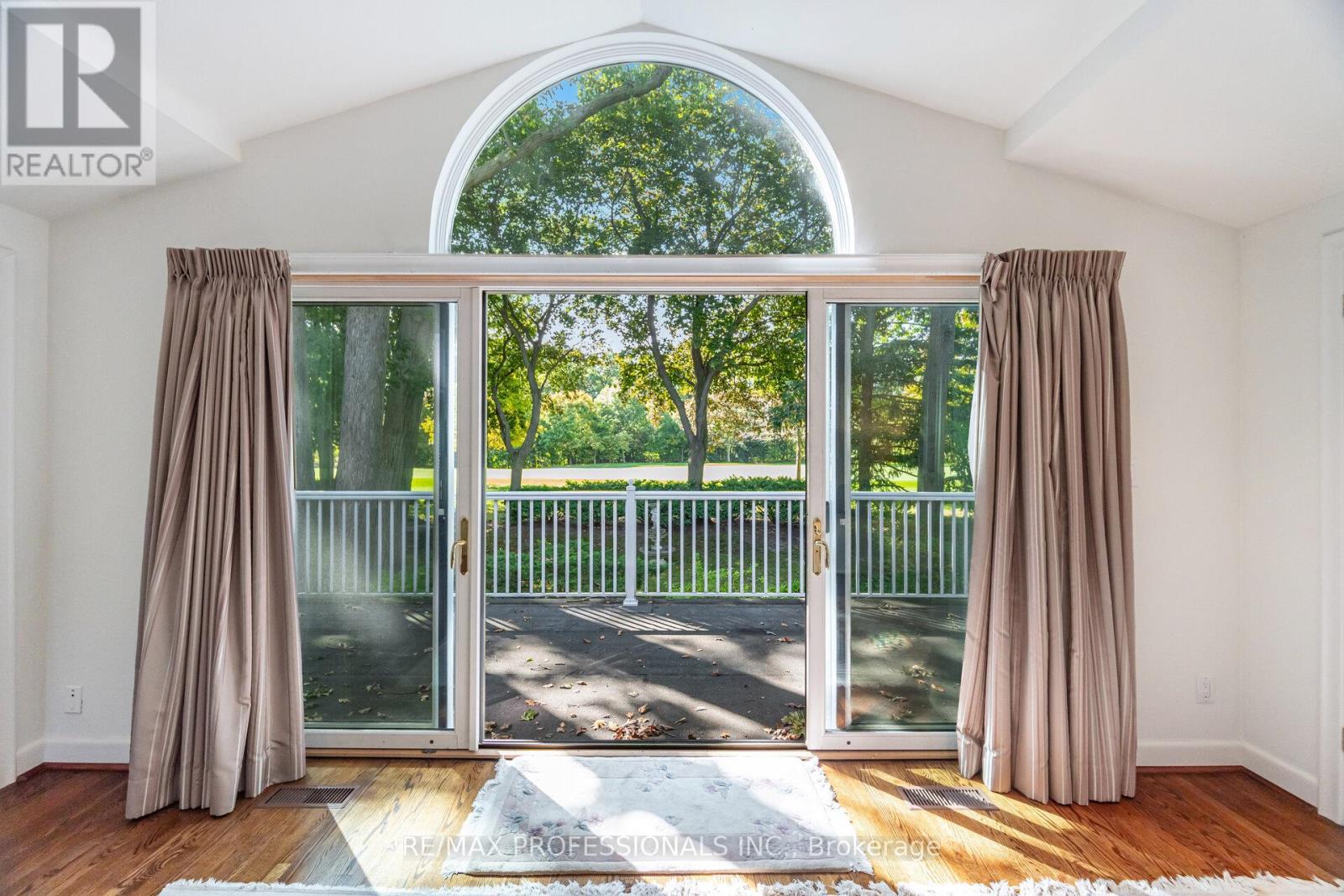 32 Edenbrook Hill, Toronto (Edenbridge-Humber Valley), Ontario  M9A 3Z6 - Photo 39 - W12442517