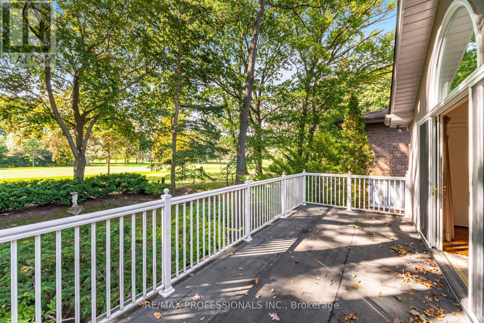 32 Edenbrook Hill, Toronto (Edenbridge-Humber Valley), Ontario  M9A 3Z6 - Photo 40 - W12442517