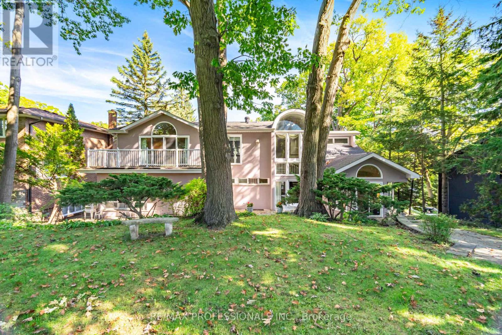 32 Edenbrook Hill, Toronto (Edenbridge-Humber Valley), Ontario  M9A 3Z6 - Photo 42 - W12442517