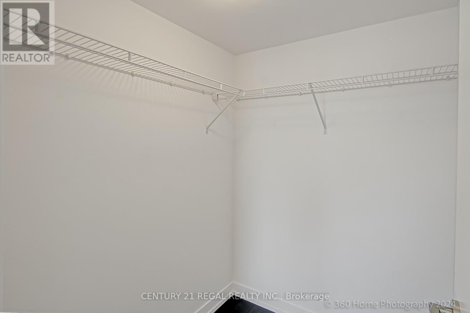 Ph105 - 219 Dundas Street E, Toronto, Ontario  M5A 0V1 - Photo 10 - C12442586