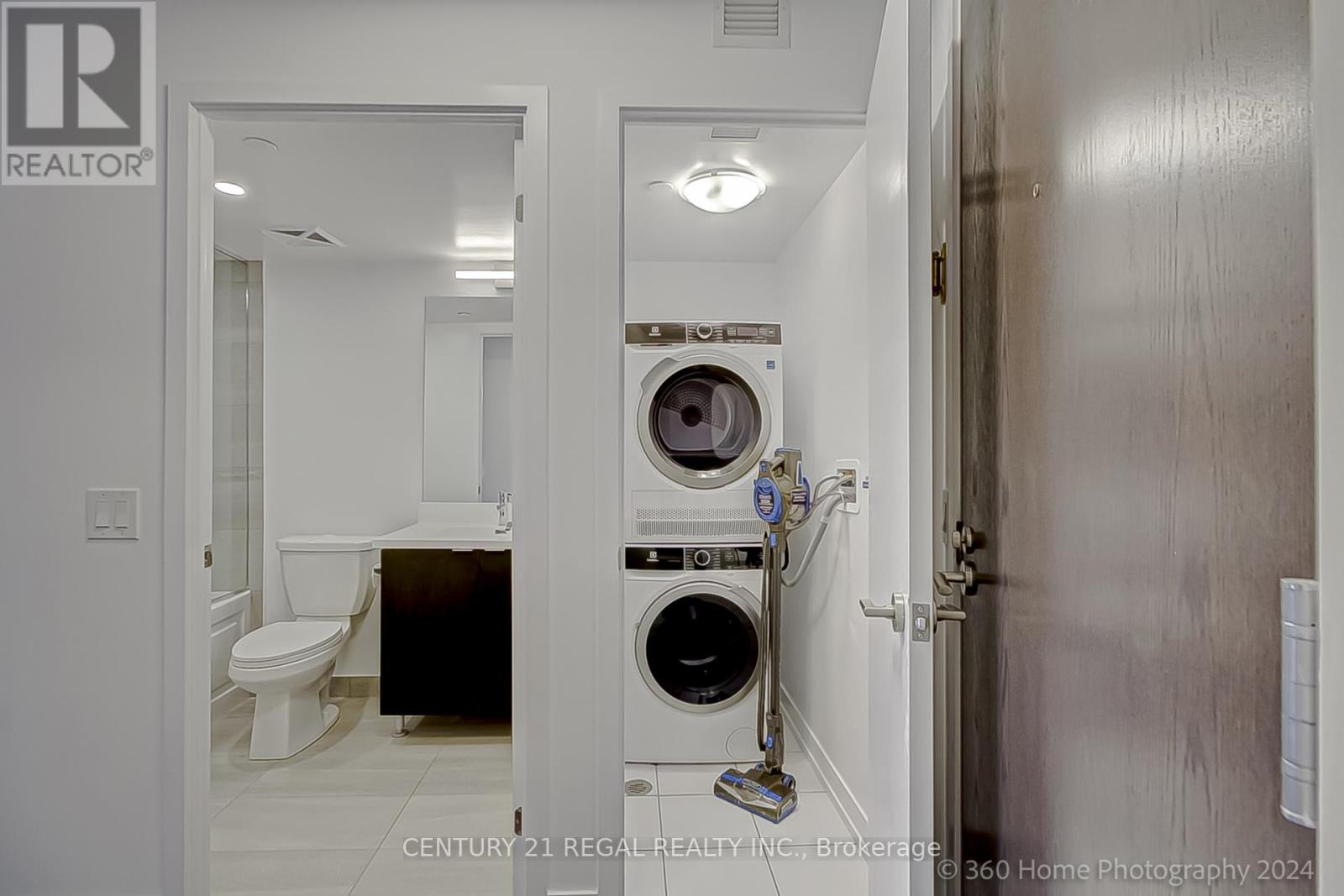 Ph105 - 219 Dundas Street E, Toronto, Ontario  M5A 0V1 - Photo 6 - C12442586