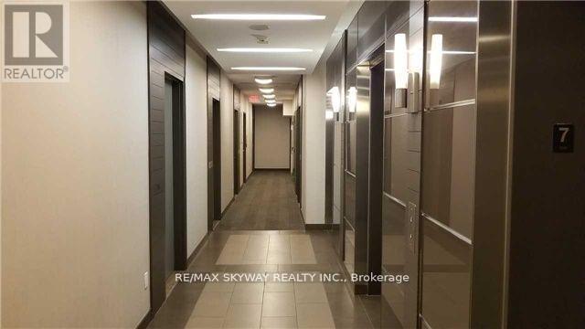 709 - 126 Simcoe Street, Toronto, Ontario  M5H 4E6 - Photo 6 - C12442600