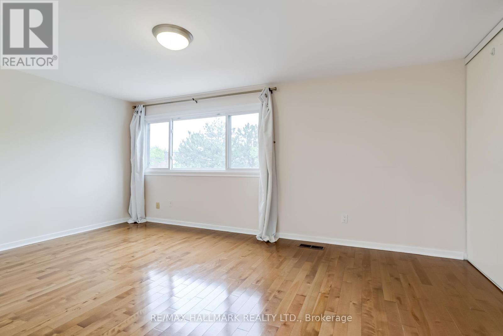 50 Song Meadoway, Toronto, Ontario  M2H 2T7 - Photo 24 - C12442612