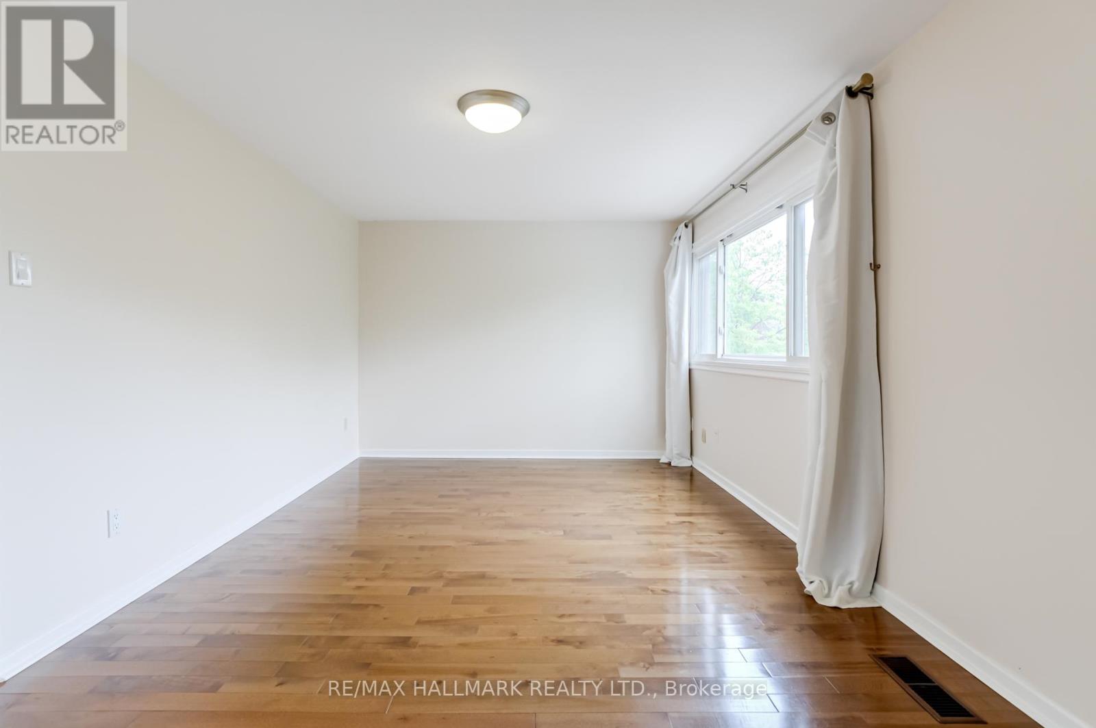 50 Song Meadoway, Toronto, Ontario  M2H 2T7 - Photo 25 - C12442612