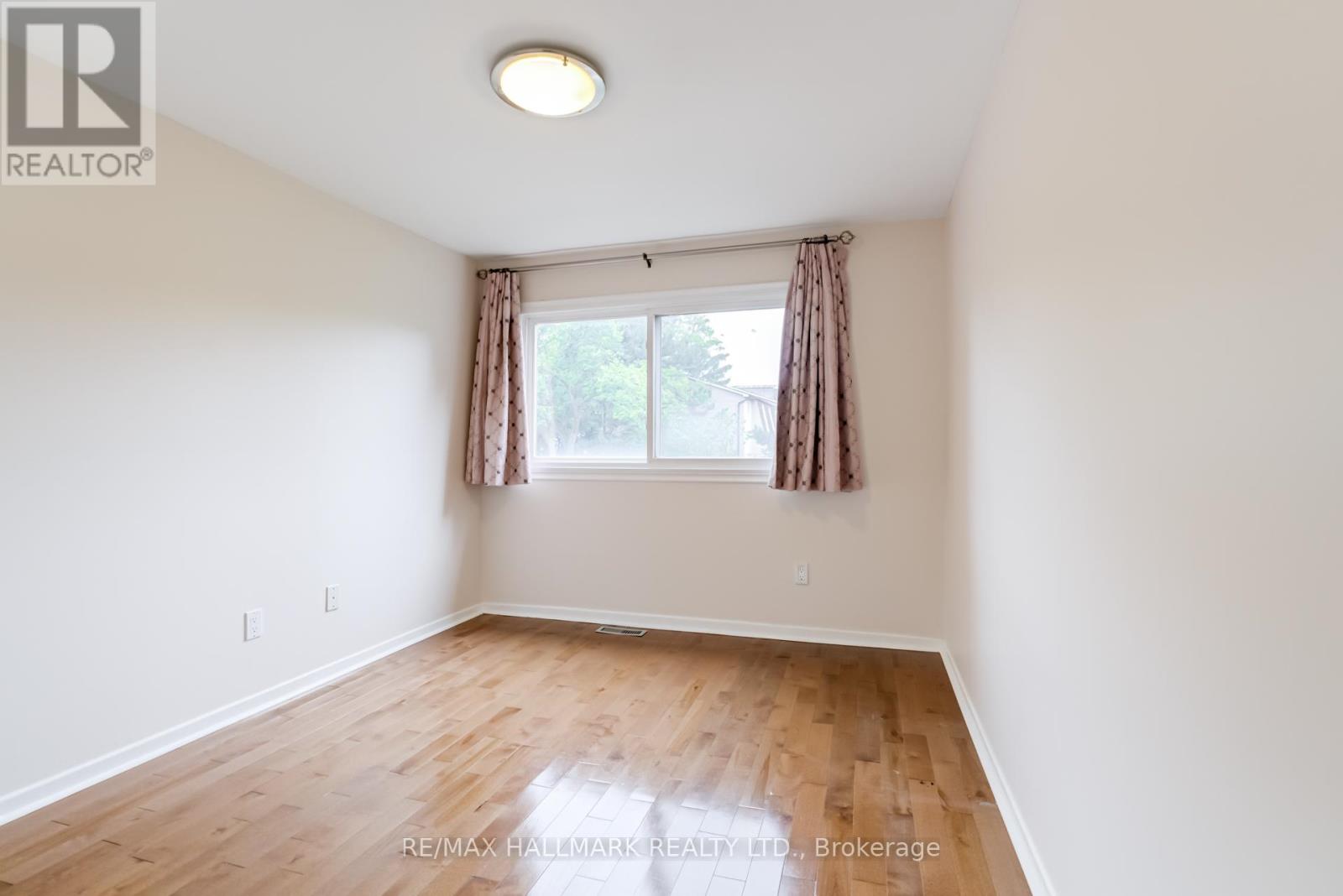 50 Song Meadoway, Toronto, Ontario  M2H 2T7 - Photo 29 - C12442612