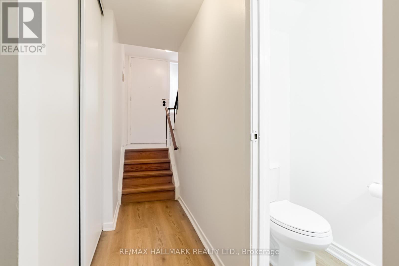 50 Song Meadoway, Toronto, Ontario  M2H 2T7 - Photo 37 - C12442612