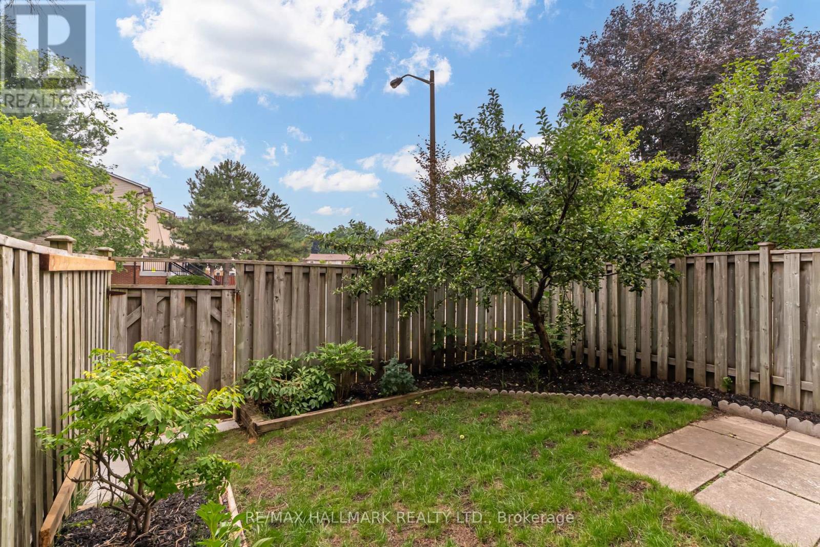 50 Song Meadoway, Toronto, Ontario  M2H 2T7 - Photo 44 - C12442612