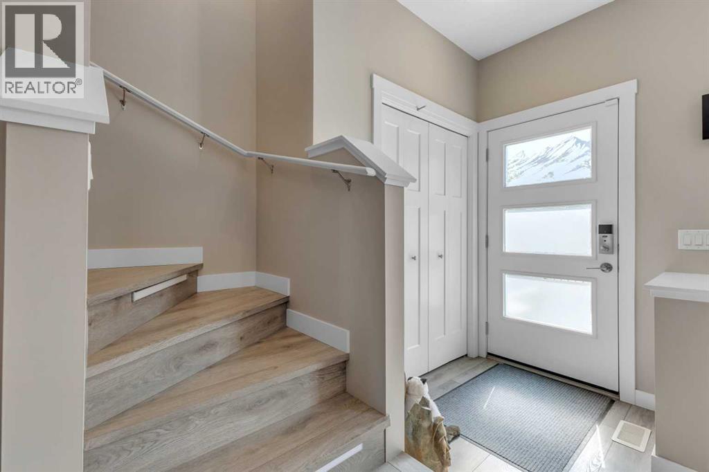 158 Livingston Common Ne, Calgary, Alberta  T3P 1K1 - Photo 2 - A2258381