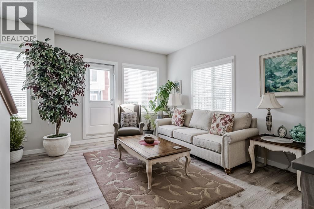 29 Nolancrest Gate Nw, Calgary, Alberta  T3R 0Y1 - Photo 6 - A2258512