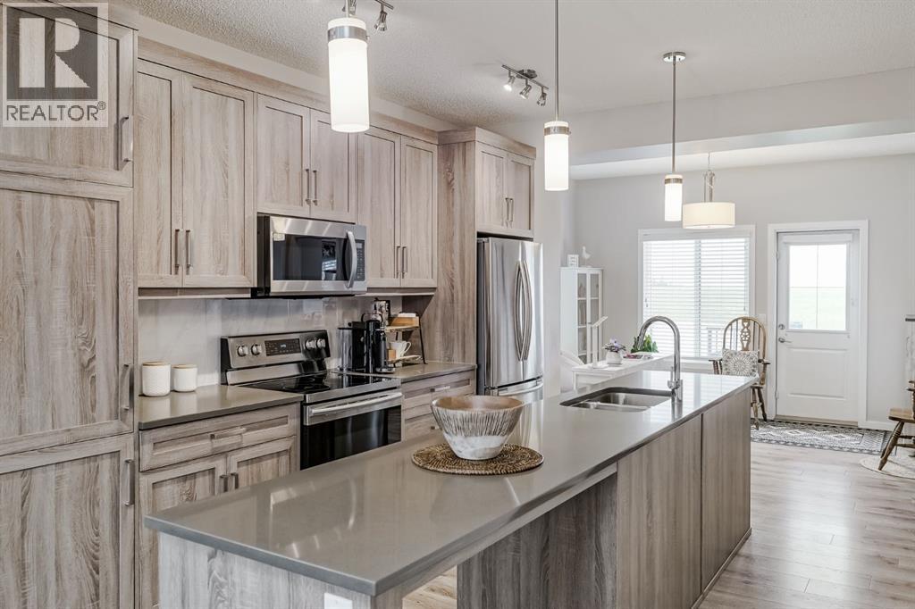 29 Nolancrest Gate Nw, Calgary, Alberta  T3R 0Y1 - Photo 2 - A2258512