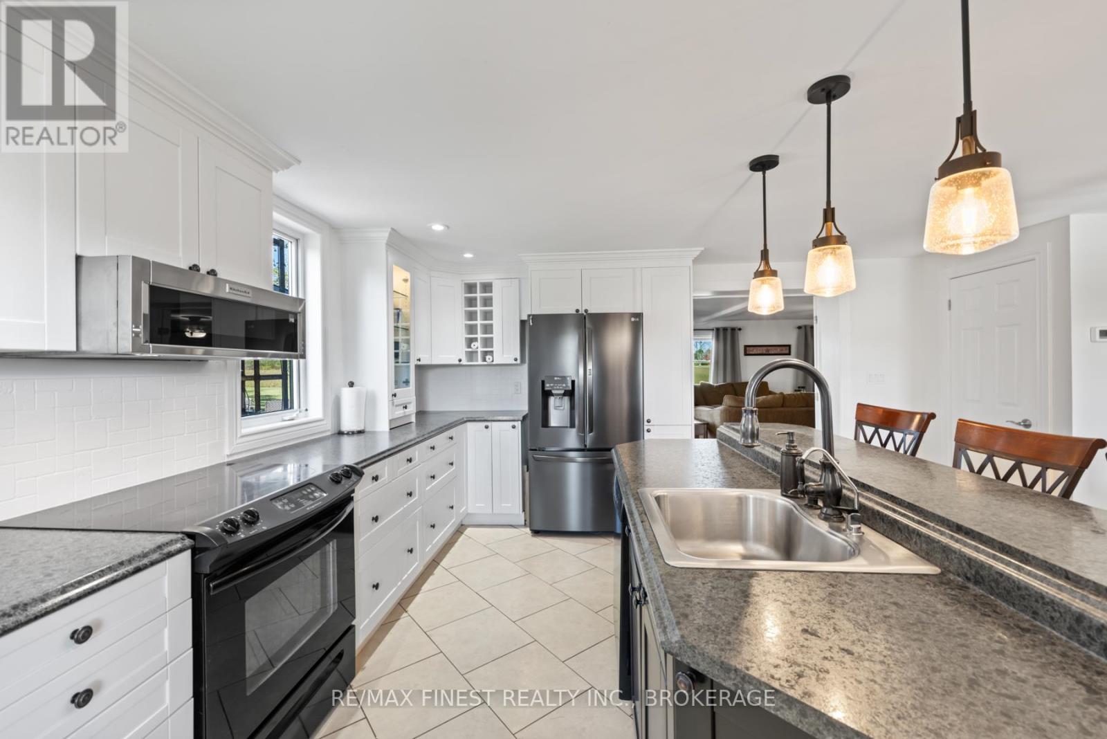 4625 Wolfe Swamp Road, Frontenac, Ontario  K0H 1V0 - Photo 18 - X12442793