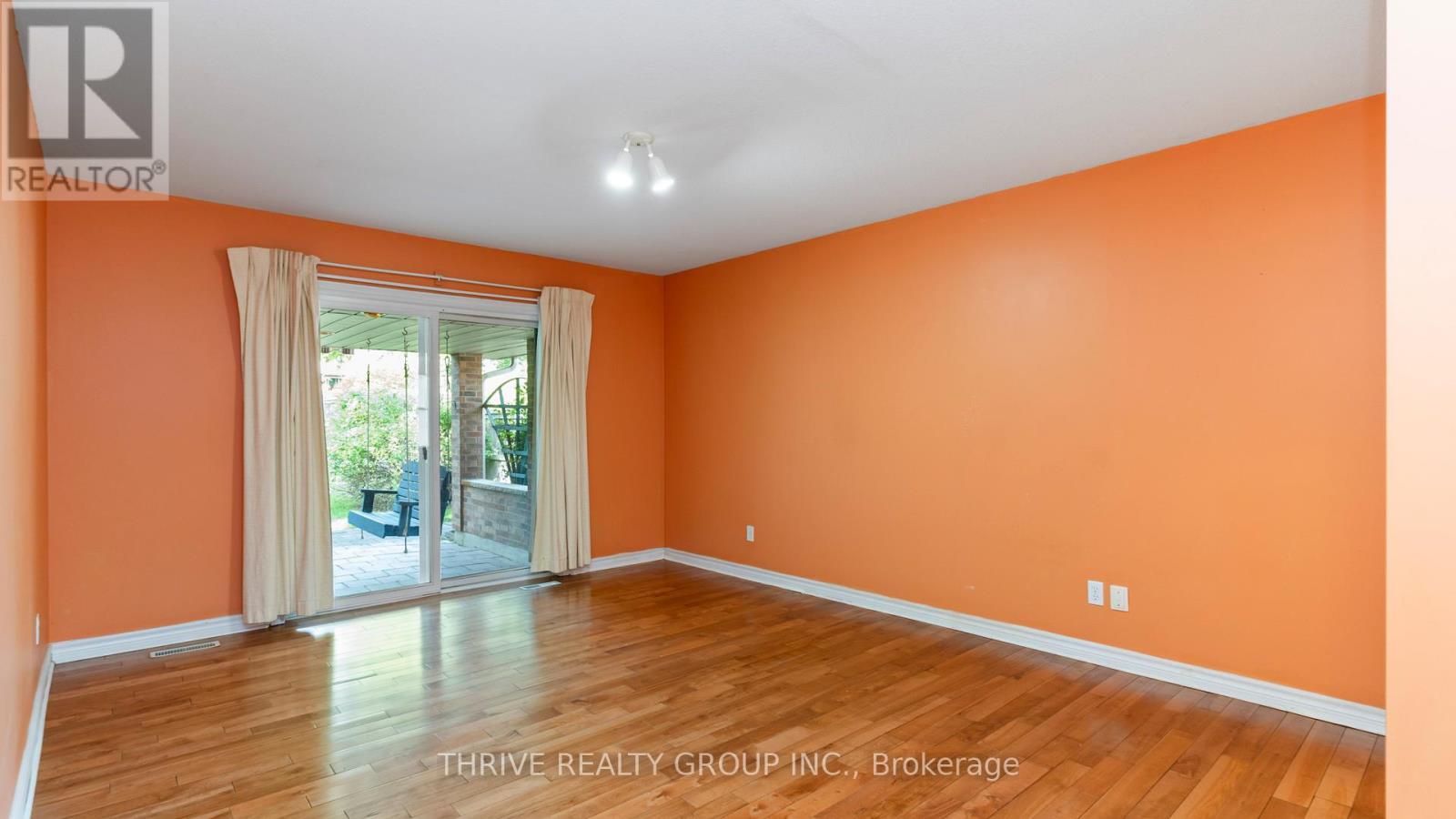 217 Mary Avenue, London South (South D), Ontario  N6J 3L8 - Photo 19 - X12442707