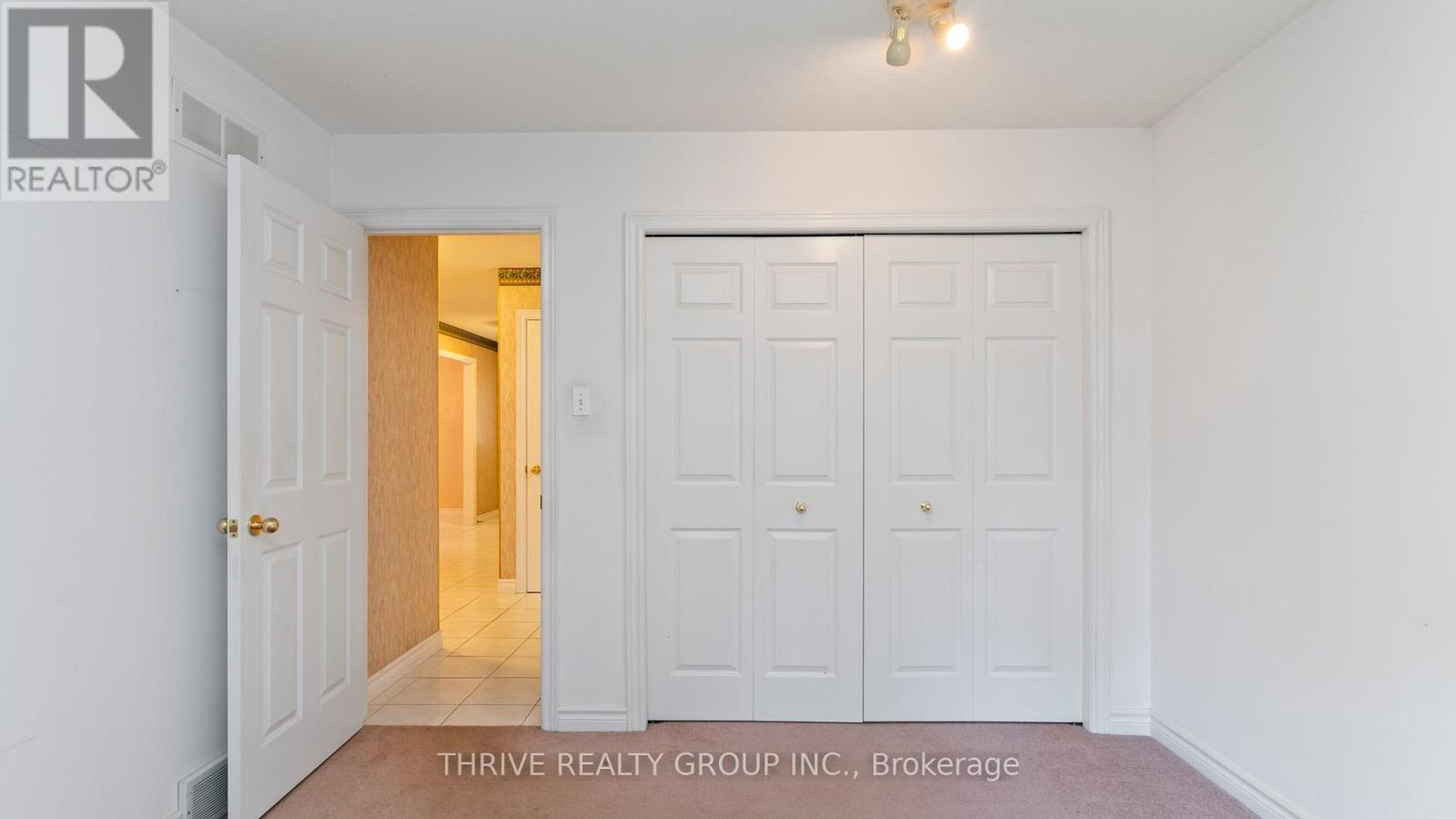 217 Mary Avenue, London South (South D), Ontario  N6J 3L8 - Photo 27 - X12442707