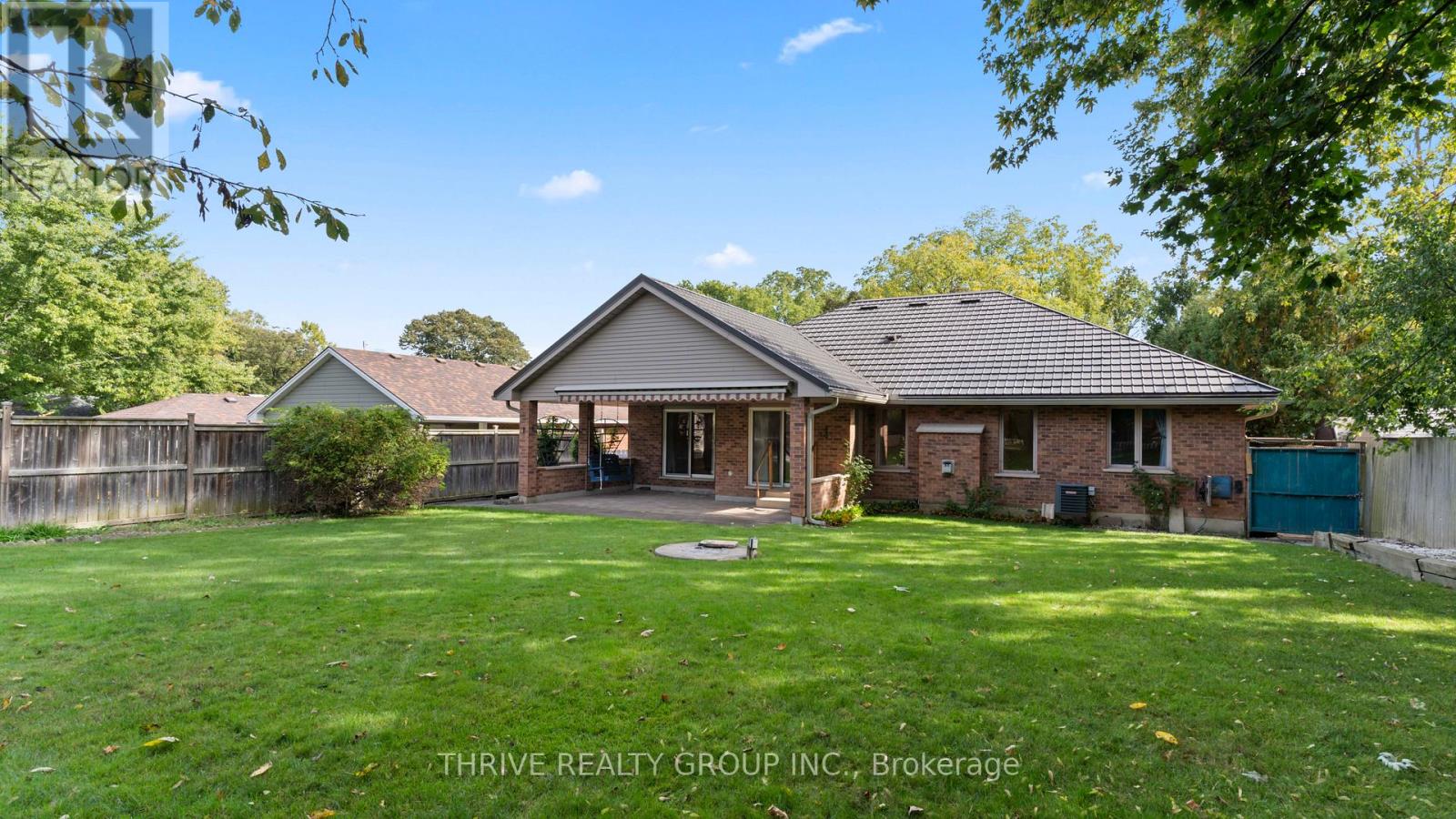 217 Mary Avenue, London South (South D), Ontario  N6J 3L8 - Photo 35 - X12442707