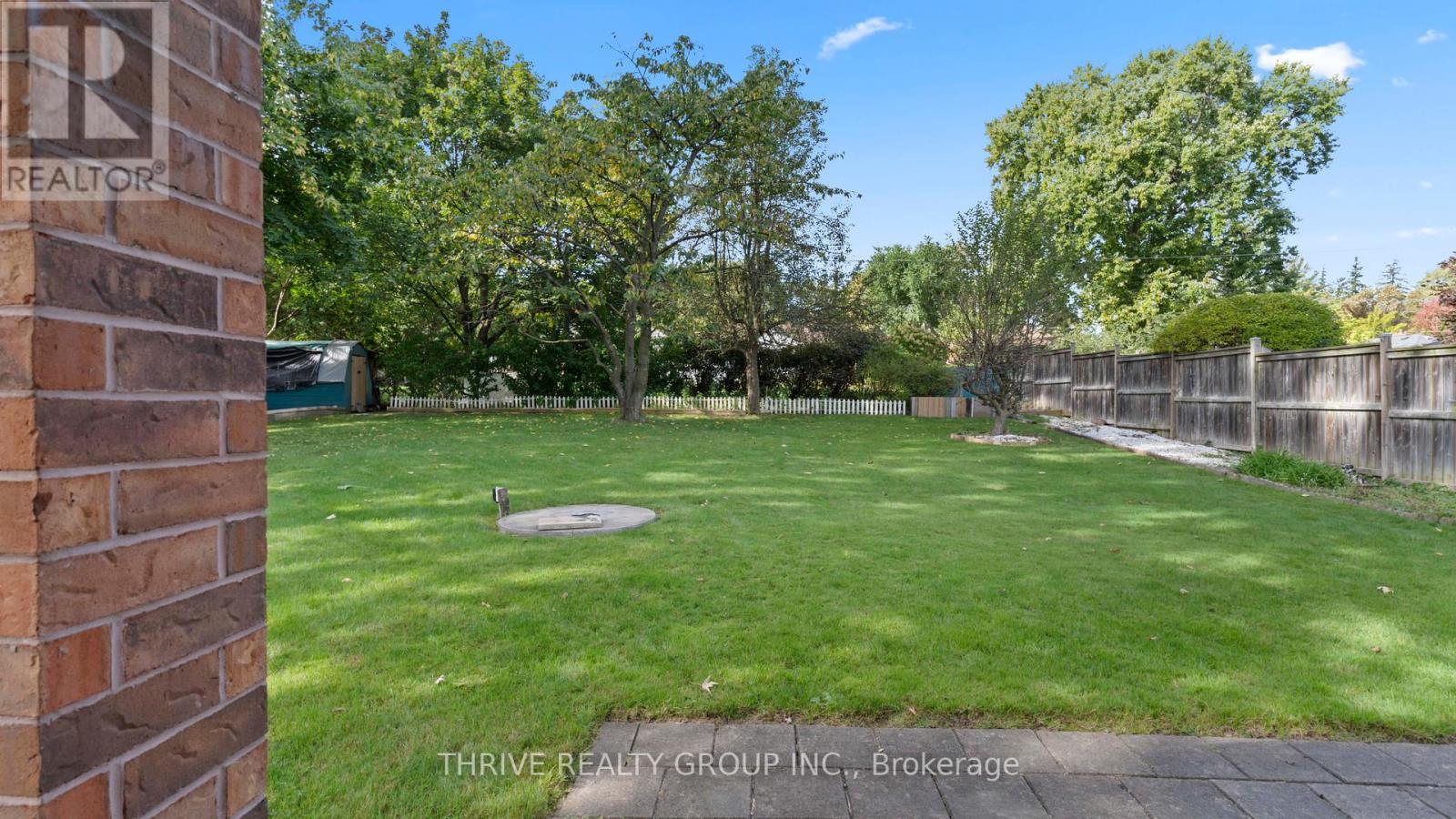217 Mary Avenue, London South (South D), Ontario  N6J 3L8 - Photo 39 - X12442707