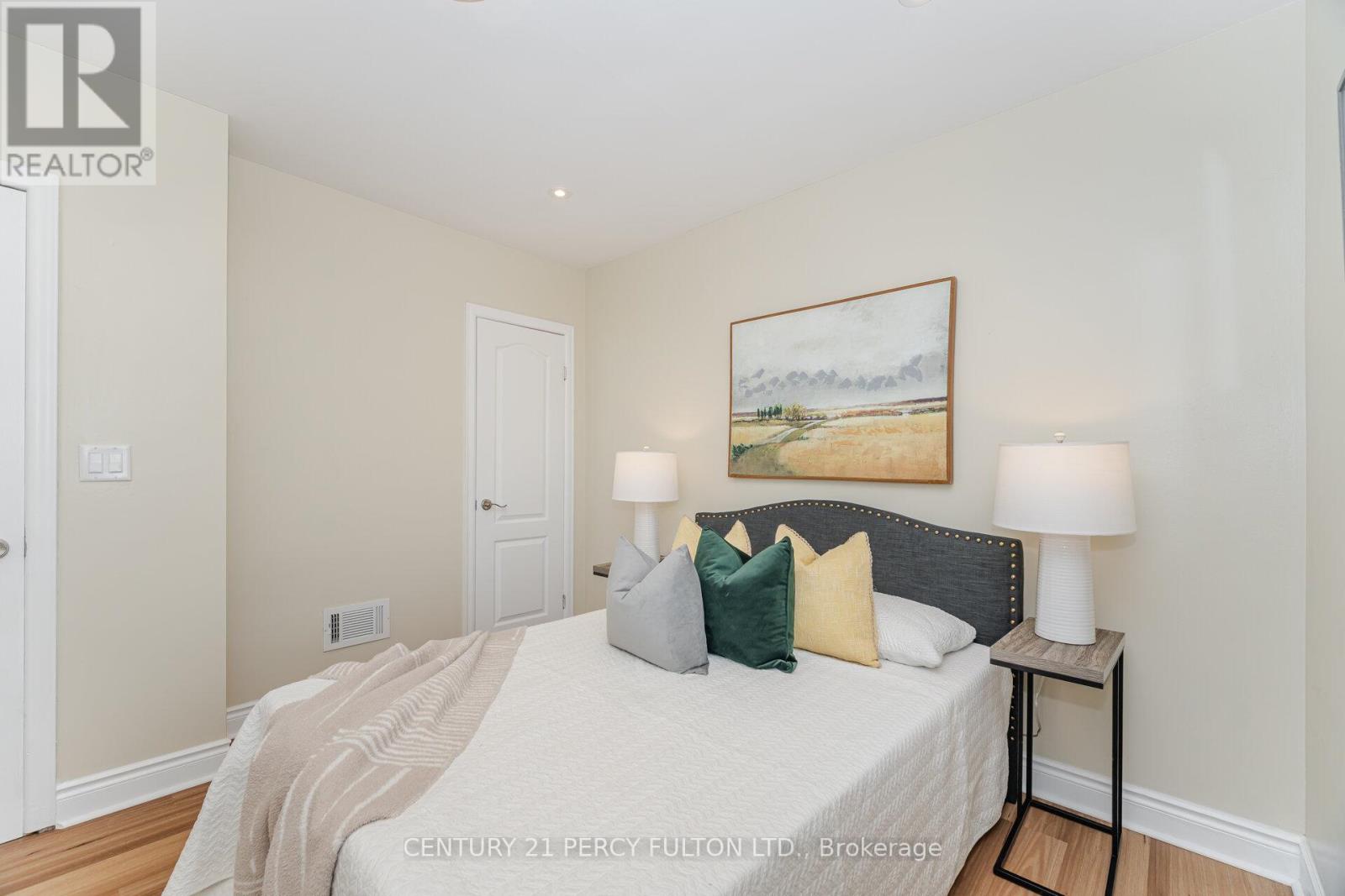 600 Ridgeway Avenue, Oshawa (Mclaughlin), Ontario  L1J 2W2 - Photo 11 - E12442626