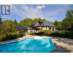 1 Springdale Drive, North Bay (Airport), Ca