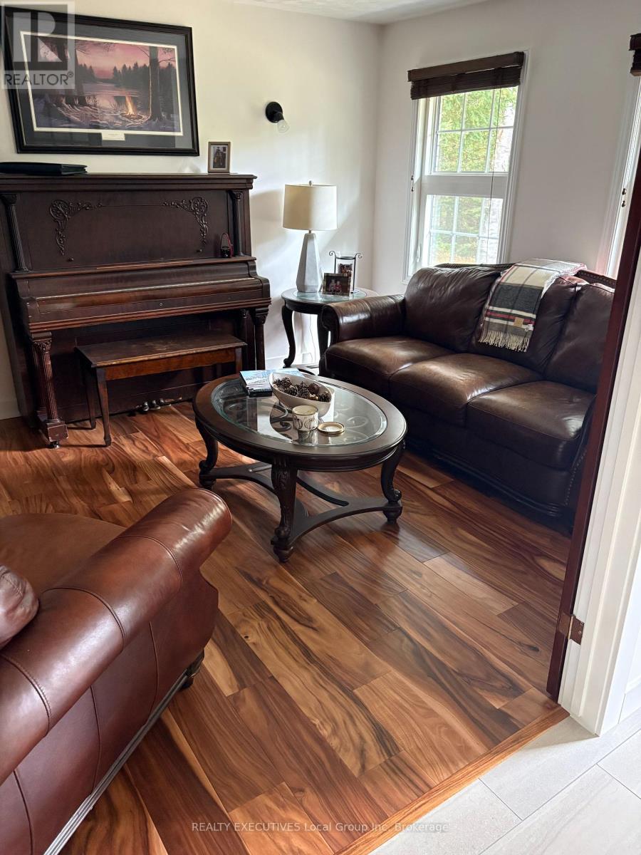 1 Springdale Drive, North Bay, Ontario  P1B 8G2 - Photo 15 - X12411541