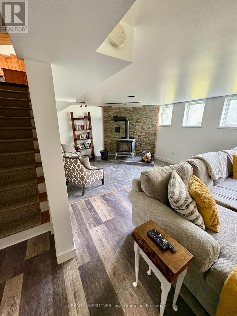 1 Springdale Drive, North Bay, Ontario  P1B 8G2 - Photo 22 - X12411541