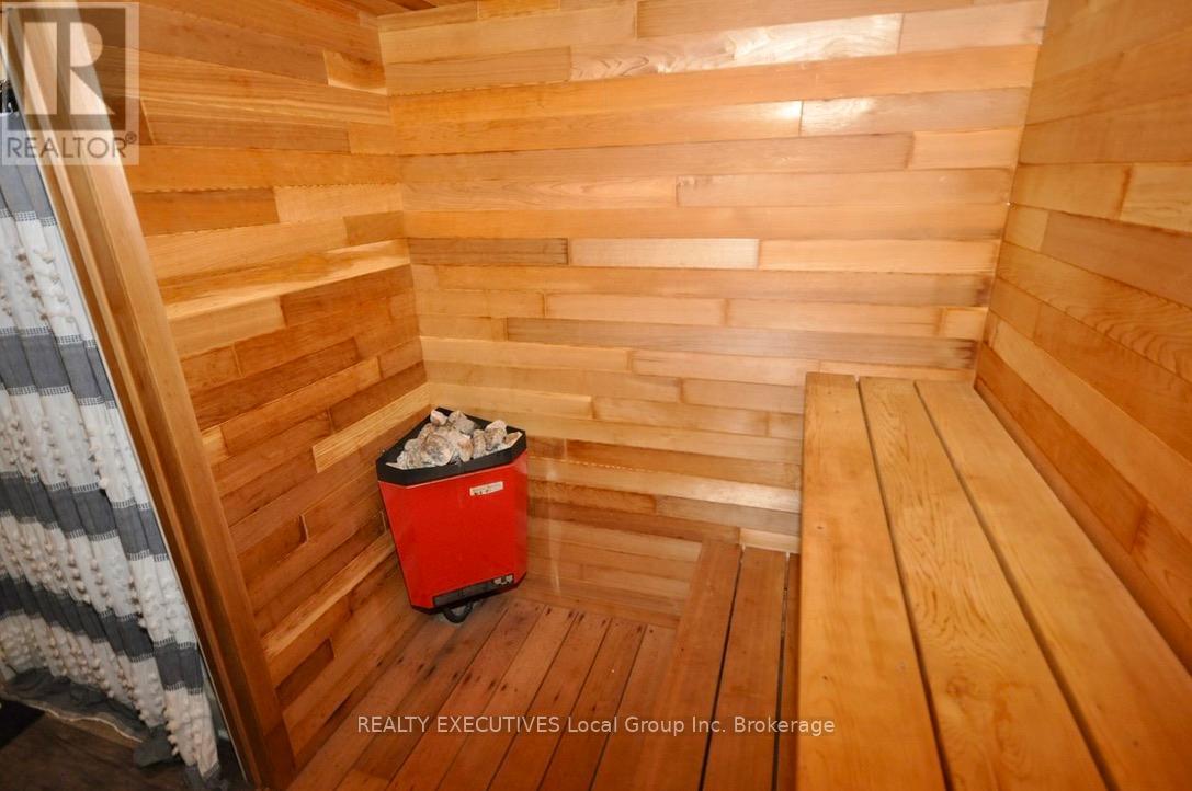 1 Springdale Drive, North Bay, Ontario  P1B 8G2 - Photo 29 - X12411541