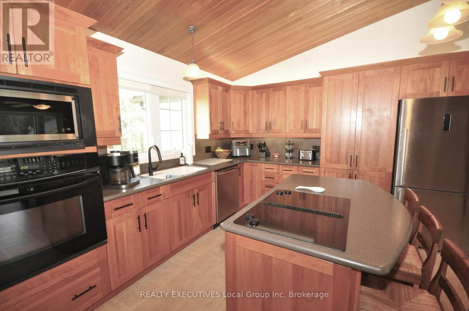 1 Springdale Drive, North Bay, Ontario  P1B 8G2 - Photo 7 - X12411541