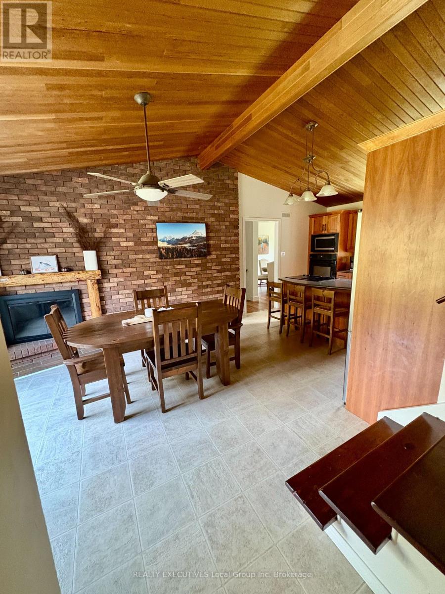 1 Springdale Drive, North Bay, Ontario  P1B 8G2 - Photo 9 - X12411541